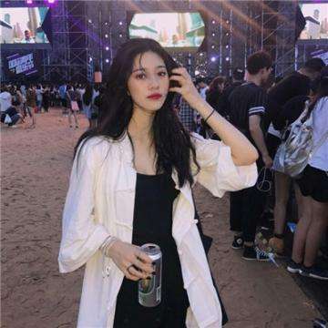 一直奔向月拜托了经纪人韩服下载